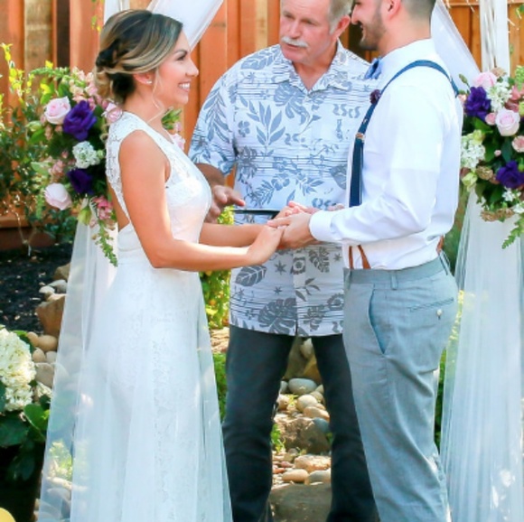SONNET WHITE LACE BACKLESS MAXI DRESS - Picture 1 of 8
